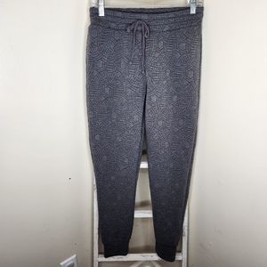 Fabletics small gray Hamilton jogger sweatpants